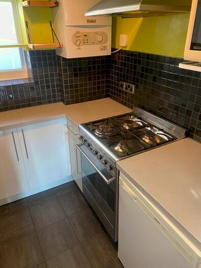 2 Bedroom Flat To Rent In Bevenden Street, London, N1