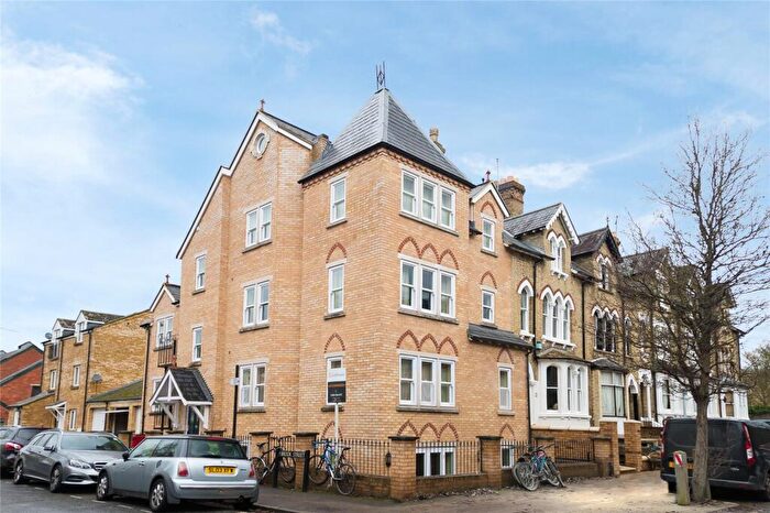 1 Bedroom Flat To Rent In The Tower House, Western Road, Oxford, OX1