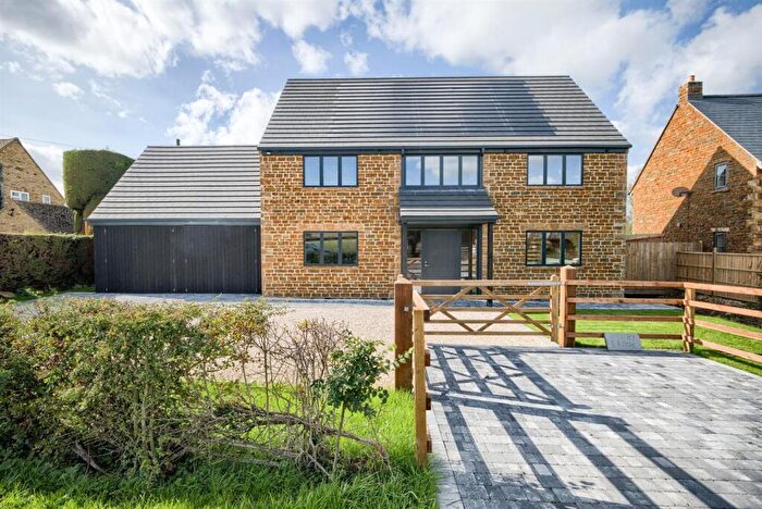 3 Bedroom Detached House For Sale In Ashby Brook, Main Street, Lower Tysoe, CV35