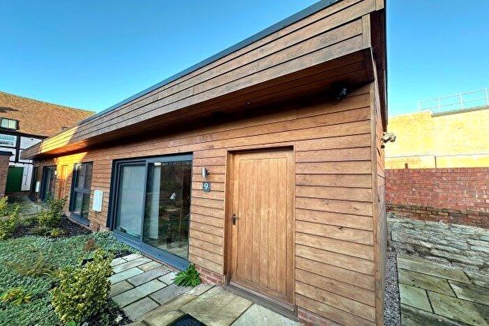 1 Bedroom Bungalow To Rent In High Street, Stratford-Upon-Avon, CV37