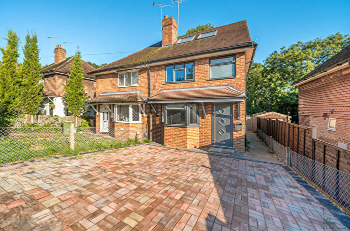 5 Bedroom Semi-Detached House To Rent In Vernon Way, Guildford, GU2