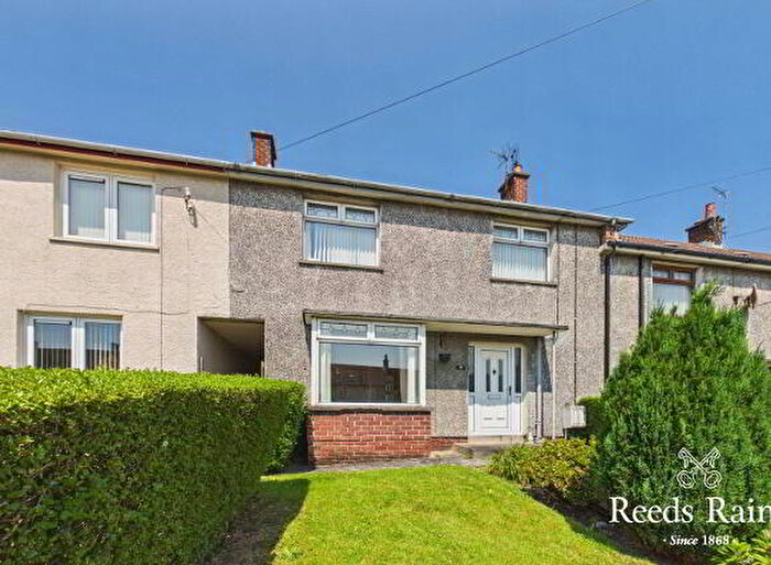 3 Bedroom Mid Terraced House For Sale In Skipperstone Road, Bangor, BT20