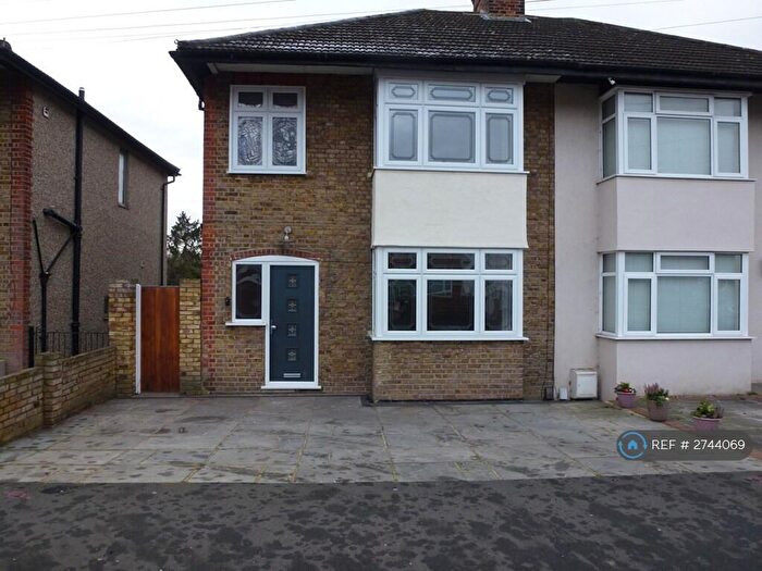 3 Bedroom Semi Detached House To Rent In Church Road, Harold Wood, Romford, RM3