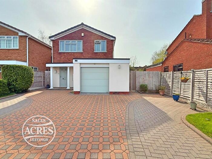 4 Bedroom Detached House For Sale In Kensington Drive, Four Oaks, Sutton Coldfield, B74