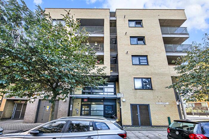 1 Bedroom Apartment To Rent In Fawe Street, E14