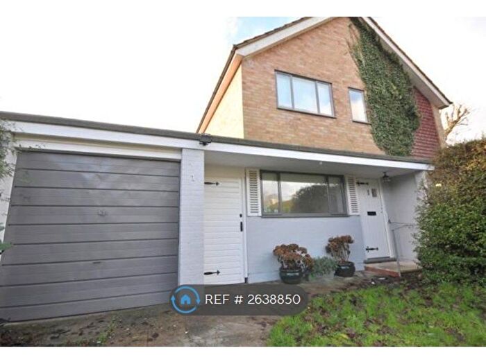 3 Bedroom Detached House To Rent In Kings Close, Hertfordshire, WD4