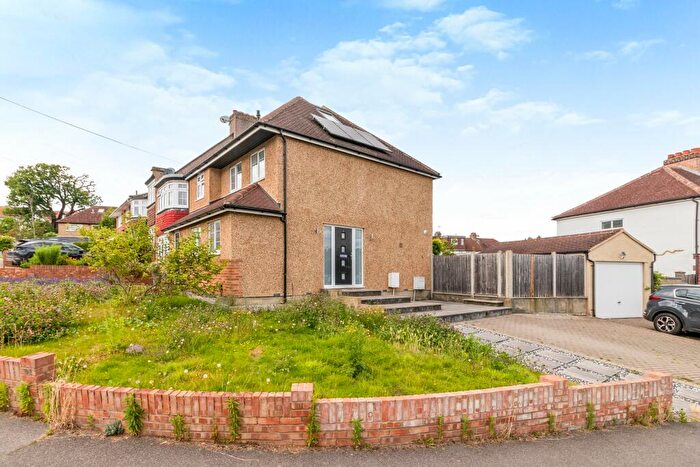 3 Bedroom End Of Terrace House To Rent In Filby Road, Chessington, KT9