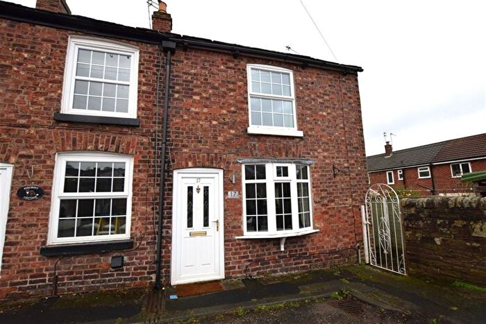 2 Bedroom End Terrace House To Rent In Pleasant Street, Macclesfield, SK10