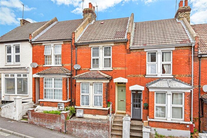 2 Bedroom Terraced House For Sale In Cecil Road, Rochester, Kent, ME1