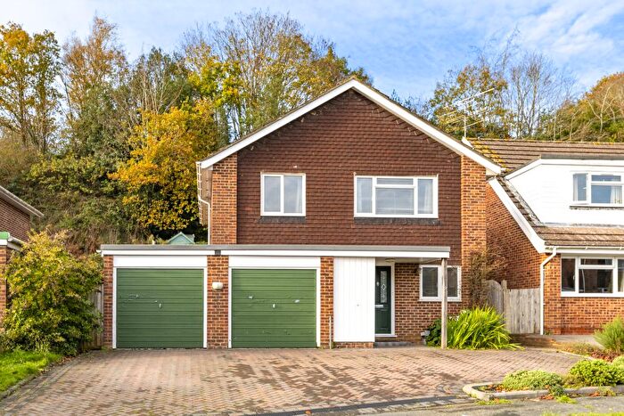 4 Bedroom Detached House To Rent In Hunters Way, Uckfield, TN22