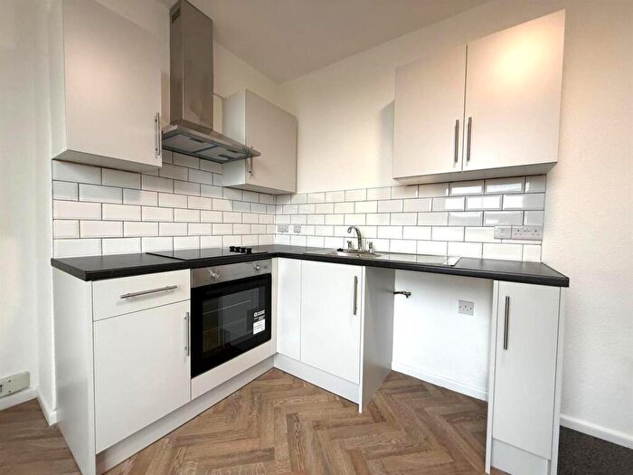 2 Bedroom Apartment To Rent In Flat Beechwood Court, Halesowen Road, Cradley Heath, B64