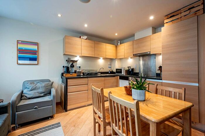 2 Bedroom Flat To Rent In Printing House Square, The Bars, Guildford, GU1