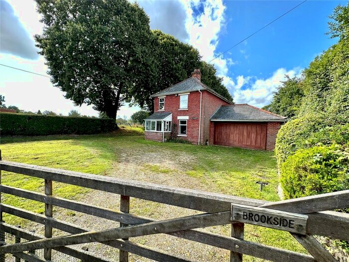 3 Bedroom Detached House For Sale In Sopley, Christchurch, Hampshire, BH23