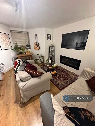 1 Bedroom Flat To Rent In Kyverdale Road, London, N16