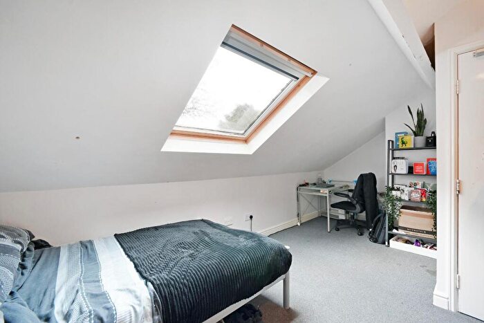 5 Bedroom House To Rent In Bower Road, Crookesmoor, S10