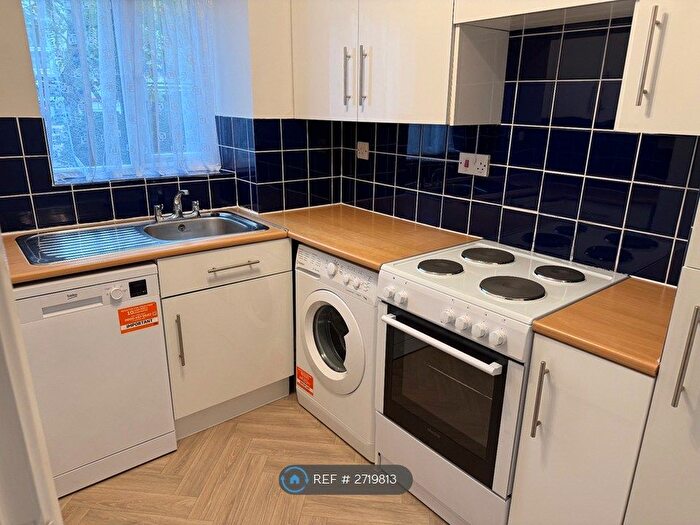 2 Bedroom Flat To Rent In Aldershot, Aldershot, GU11