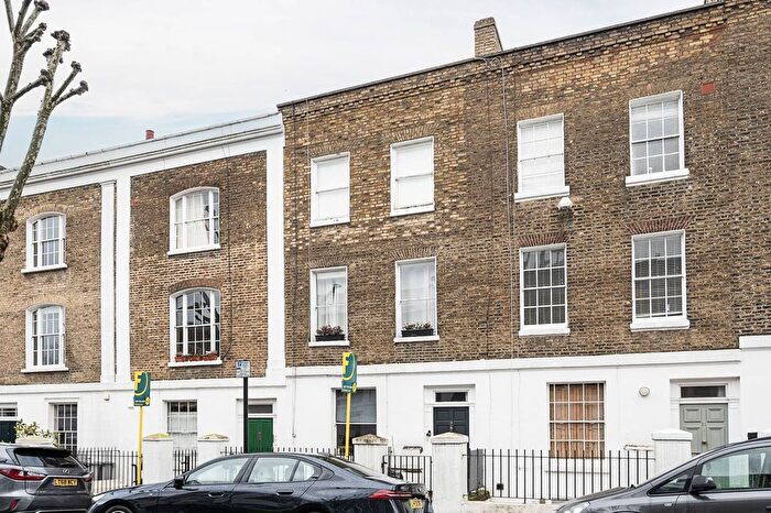 2 Bedroom Maisonette To Rent In Richmond Avenue, Barnsbury, London, N1