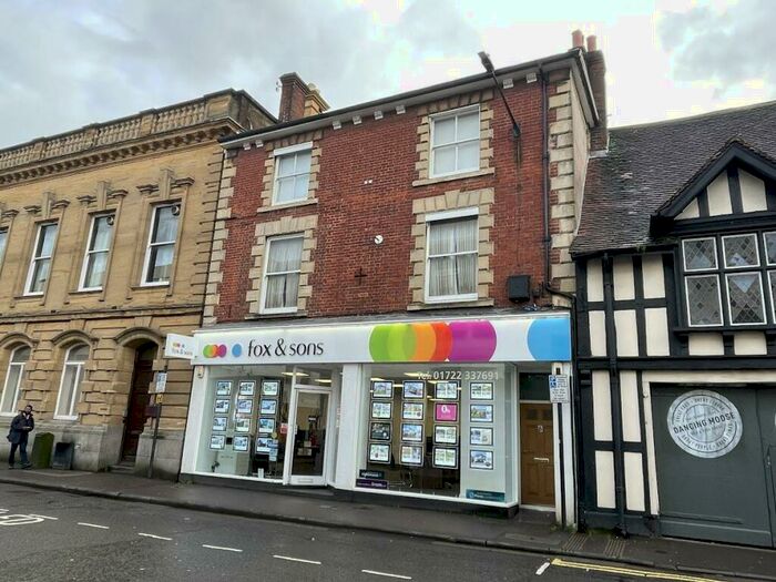 1 Bedroom Flat To Rent In Castle Street, Salisbury, SP1