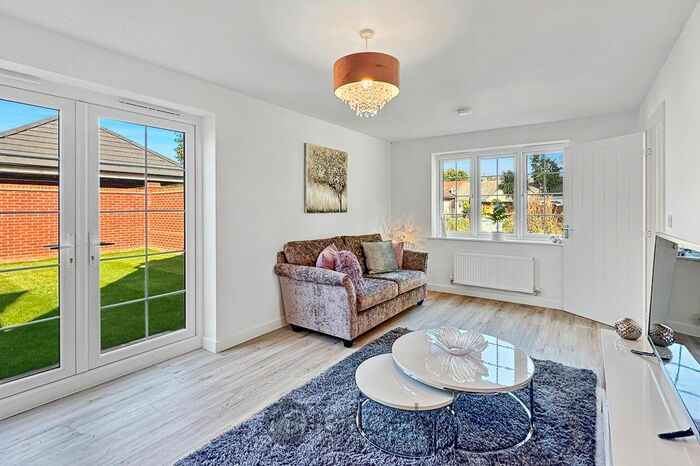 3 Bedroom End Of Terrace House For Sale In James Ward Road, 'st Michael's Place', Colchester, CO2