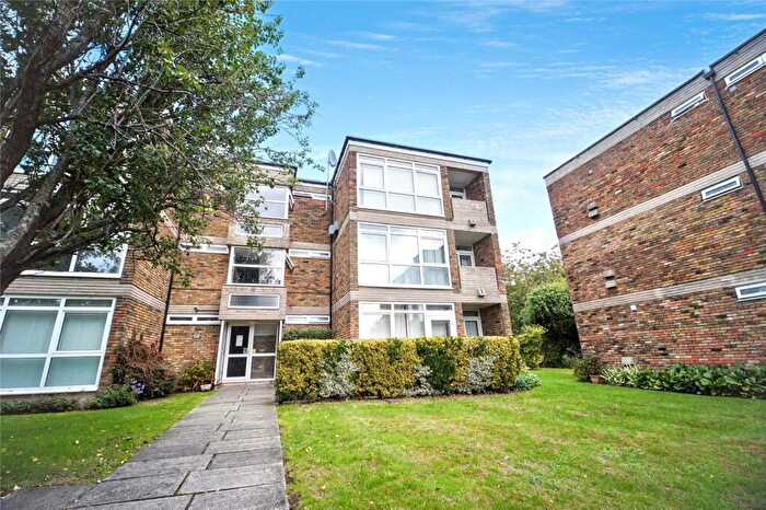 1 Bedroom Apartment For Sale In Cressex Road, High Wycombe, Buckinghamshire, HP12