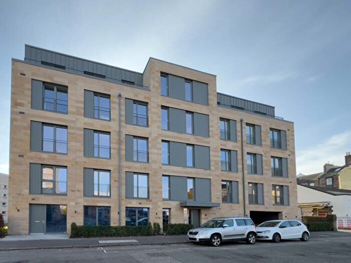 3 Bedroom Apartment For Sale In Falcon Road West, Morningside, Edinburgh, EH10