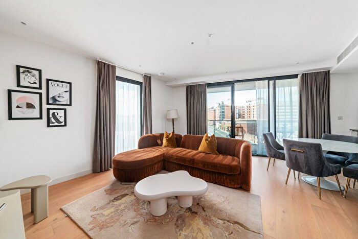 3 Bedroom Flat For Sale In Sutherland Street, Pimlico, SW1V