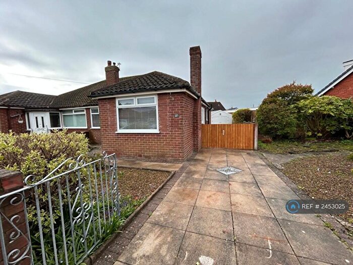 3 Bedroom Bungalow To Rent In Wharfedale Avenue, Thornton, FY5