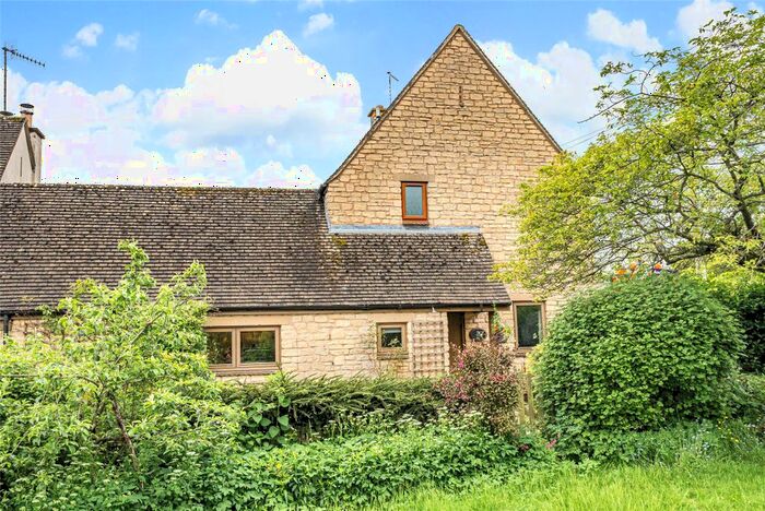 3 Bedroom Link Detached House For Sale In Wyatt Court, Shipton Oliffe, Cheltenham, Gloucestershire, GL54