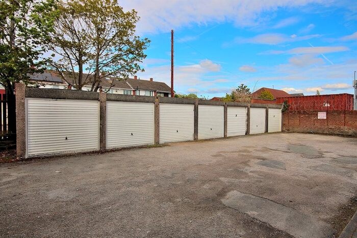 1 Bedroom Flat To Rent In South Park Court, Kirkby, Liverpool, L32