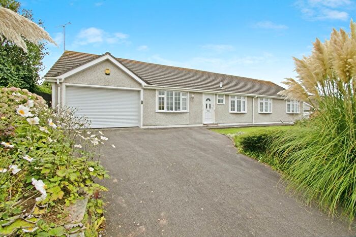 4 Bedroom Bungalow For Sale In Praze Road, Newquay, Cornwall, TR7