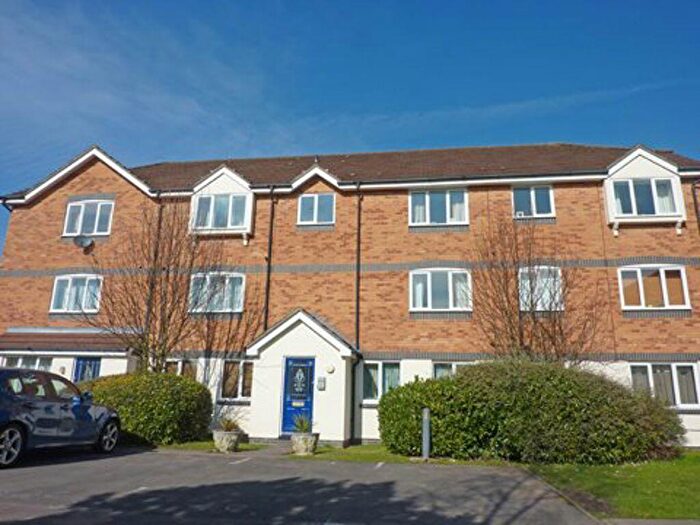 1 Bedroom Flat To Rent In Off Hewlett Road, GL52