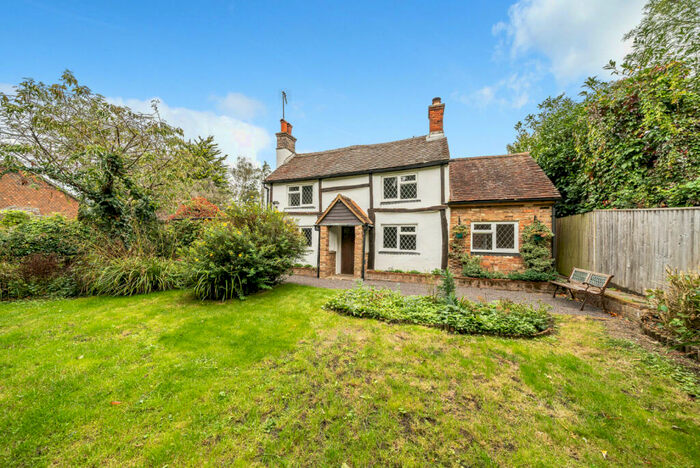 2 Bedroom Detached House To Rent In Bedlow Lane, Ewhurst Road, Cranleigh, GU6