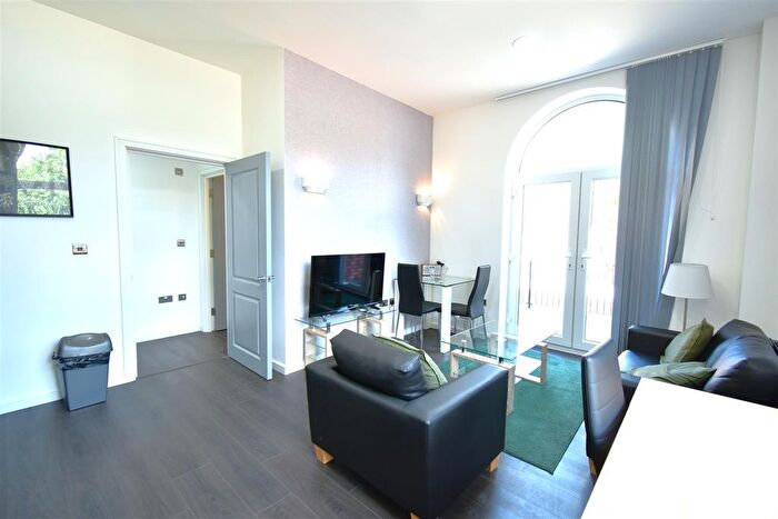 1 Bedroom Property To Rent In Elmwood Avenue, Feltham, TW13