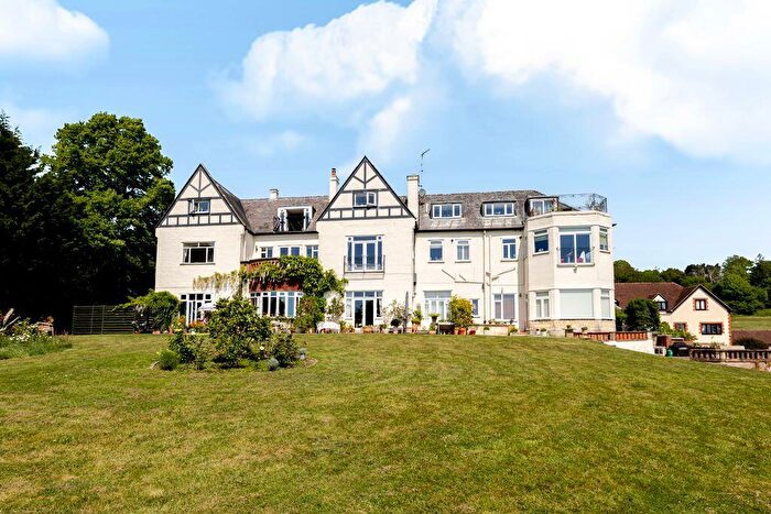 3 Bedroom Apartment For Sale In Orme House, Tilburstow Hill Road, Godstone, RH9