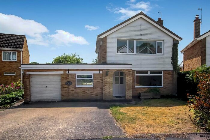 3 Bedroom Detached House For Sale In Westwood Avenue, Heighington Village, Newton Aycliffe, DL5