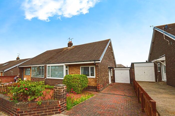 2 Bedroom Bungalow For Sale In Astley Gardens, Seaton Sluice, Whitley Bay, NE26