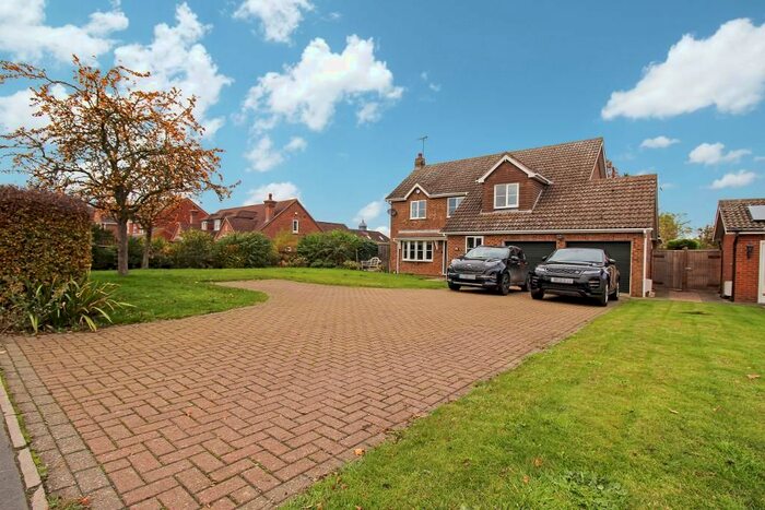 4 Bedroom Detached House For Sale In Stone Gate, Cowbit, Spalding, Lincolnshire, PE12