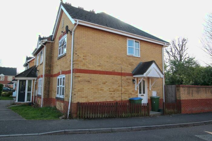 2 Bedroom Semi-Detached House To Rent In Primrose Copse, Horsham, RH12