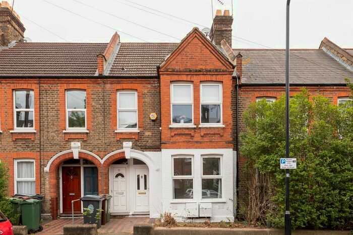 2 Bedroom Maisonette To Rent In Wetherden Street, London, E17