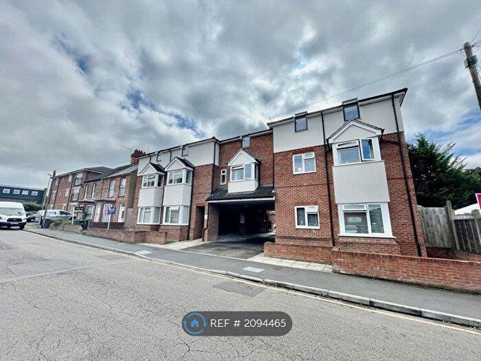 1 Bedroom Flat To Rent In Empire Court, Luton, LU3