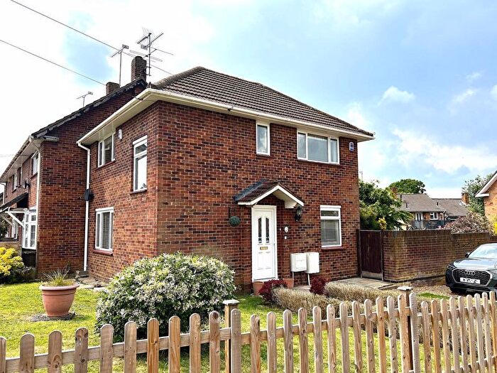 2 Bedroom Property To Rent In Wainwright Avenue, Brentwood, CM13