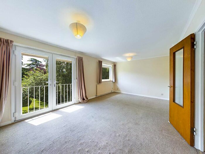 2 Bedroom Apartment To Rent In The Park, Cheltenham, Gloucestershire, GL50