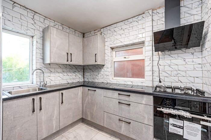 3 Bedroom Semi Detached House For Sale In Balmoral Road, Birmingham, B23