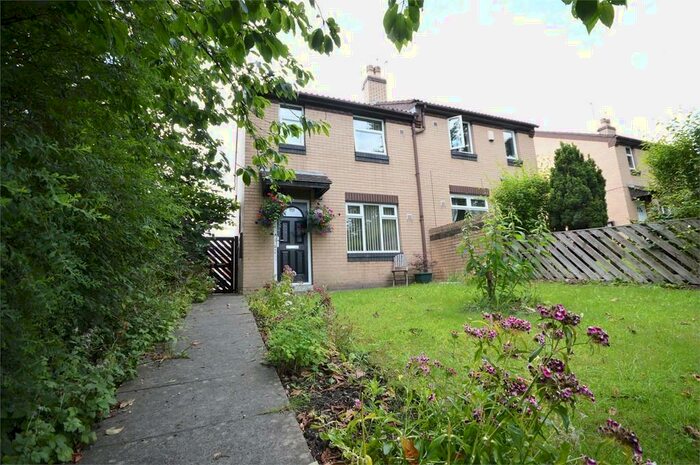 2 Bedroom Semi-Detached House To Rent In Stainbeck Road, Meanwood, Leeds, West Yorkshire., LS7