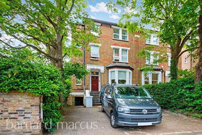 2 Bedroom Flat To Rent In Grange Park, London, W5