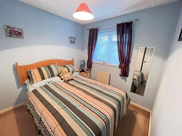 3 Bedroom Semi-Detached House For Sale In Woodbury Gardens, Harnham, SP2