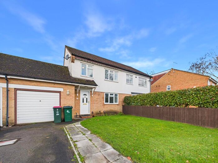 3 Bedroom House To Rent In Matthey Place, Crawley, RH10
