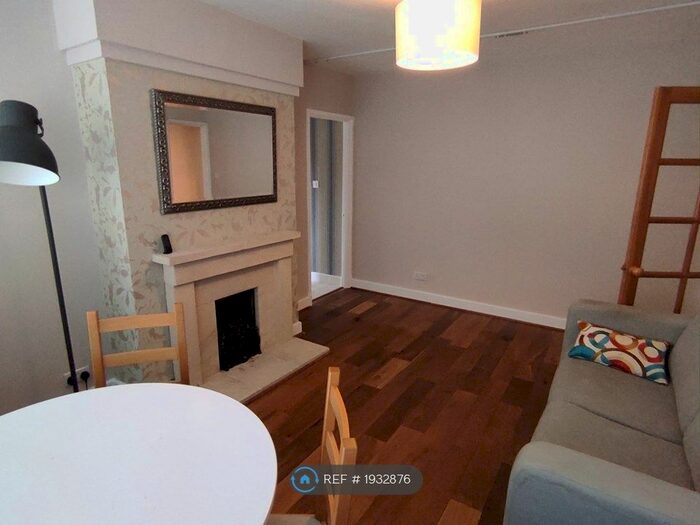 1 Bedroom Flat To Rent In Chiswick, London, W4