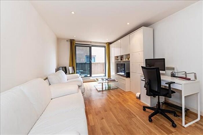 1 Bedroom Flat For Sale In Vista House, Abbey Mills, Colliers Wood, SW19