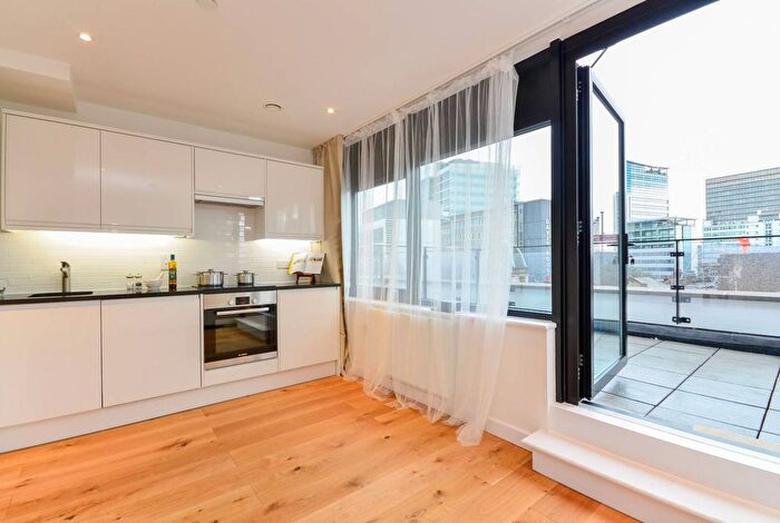 2 Bedroom Flat To Rent In Scarbrook Road, Croydon, CR0